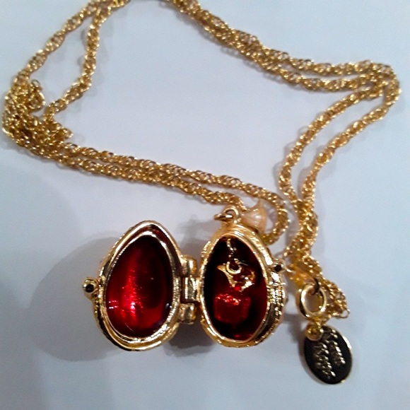 NWOT Keren Kopal Gold Egg Pendant with Apple Inside - Picture 3 of 7